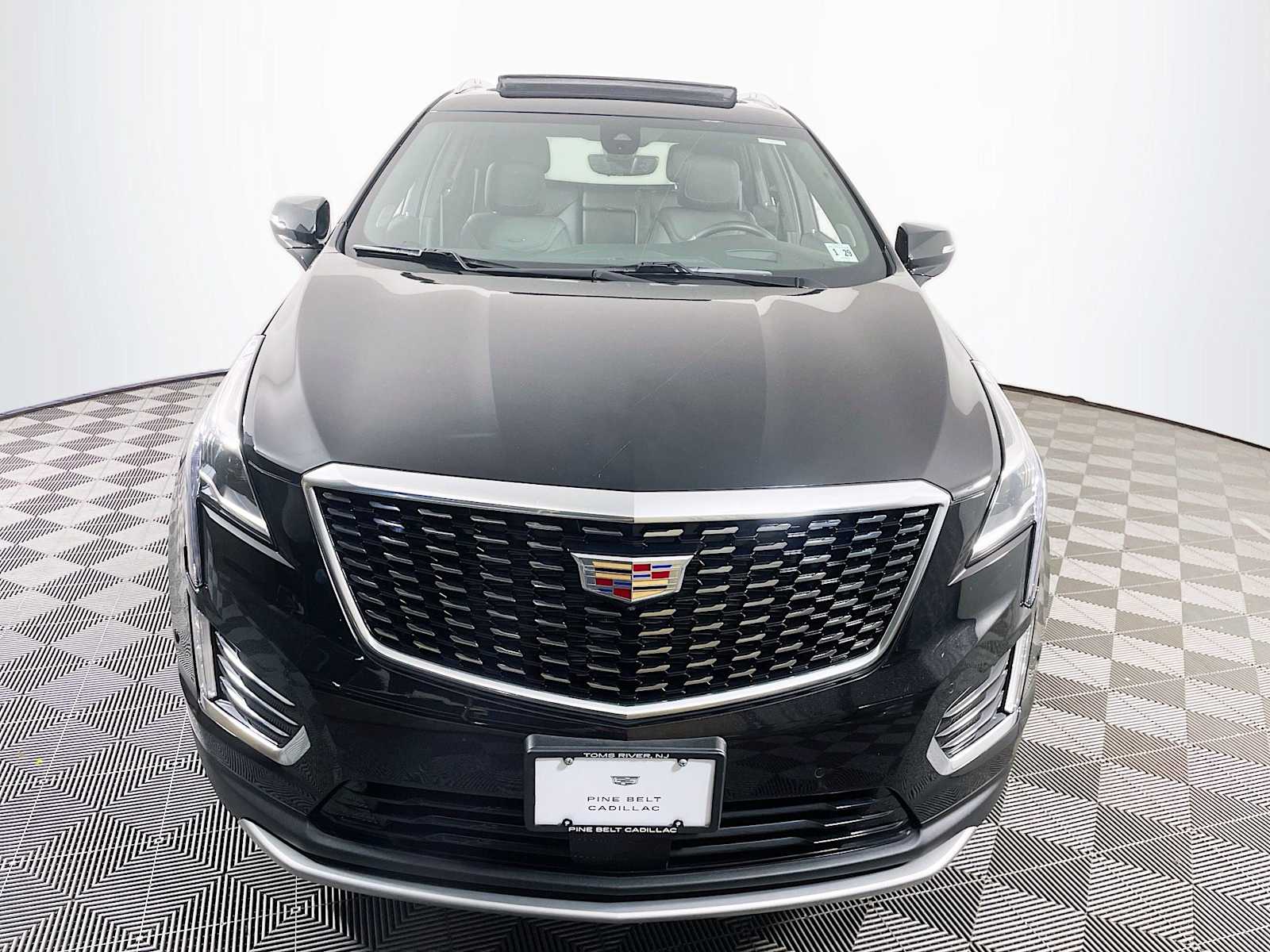 2024 Cadillac XT5 Premium Luxury photo 2