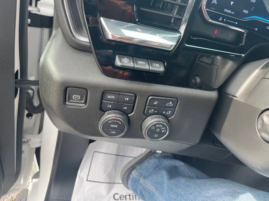 2024 Chevrolet Silverado 1500 High Country photo 13