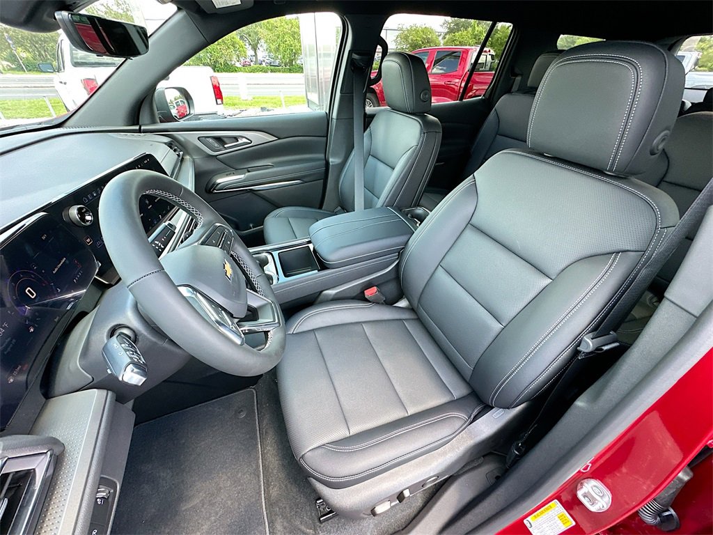 2026 Chevrolet Traverse photo 13