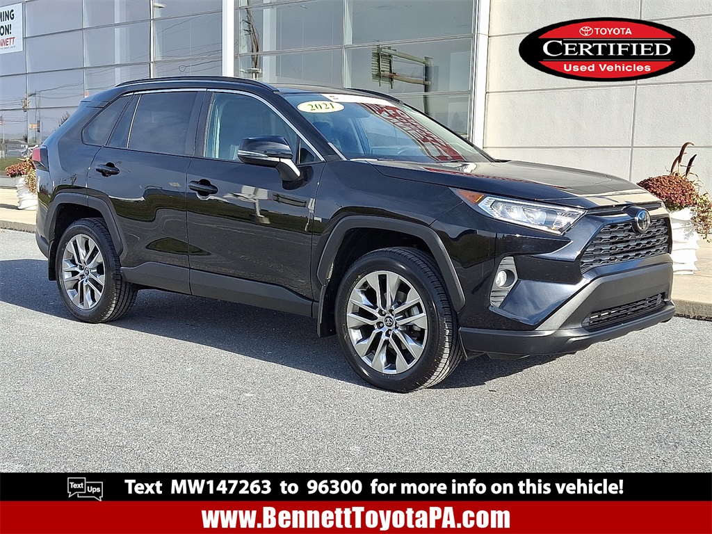 2021 Toyota RAV4 XLE Premium's photo