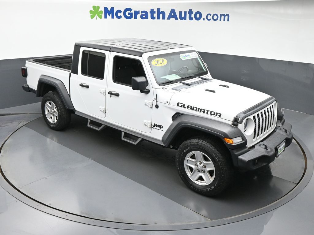 2020 Jeep Gladiator Sport photo 2