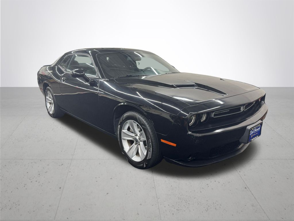 2023 Dodge Challenger SXT photo 7