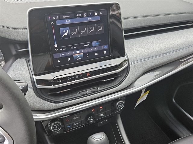 2025 Jeep Compass Latitude photo 21