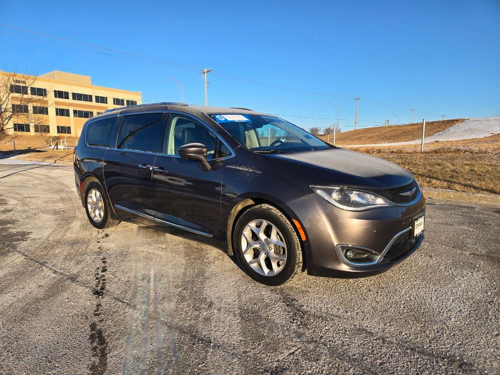 2019 Chrysler Pacifica Touring L Plus