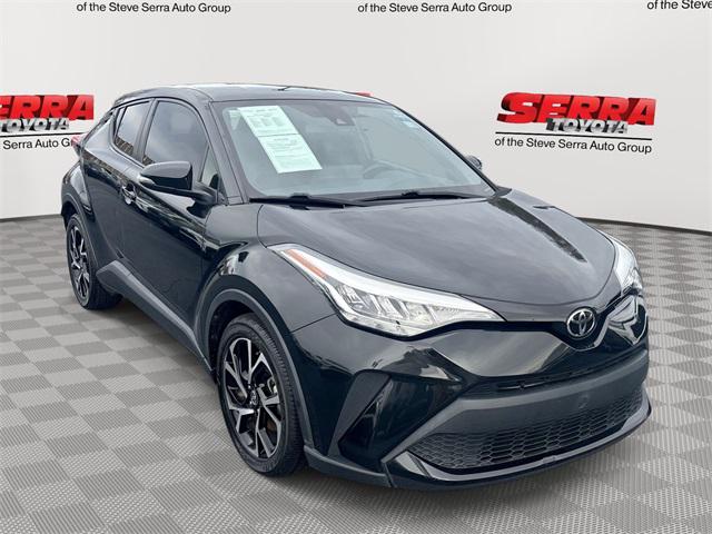 2020 Toyota C-HR XLE's photo
