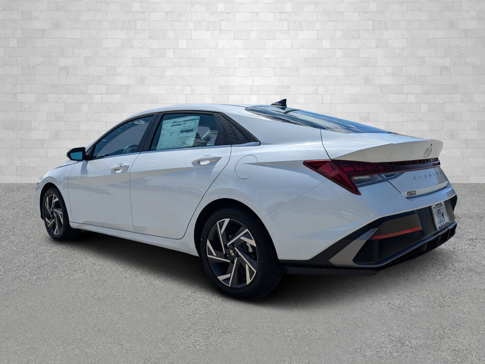 2025 Hyundai Elantra SEL Convenience photo 4