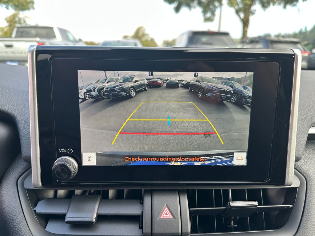 2025 Toyota RAV4 LE photo 16