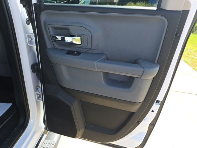 2018 Ram 1500 SLT photo 26