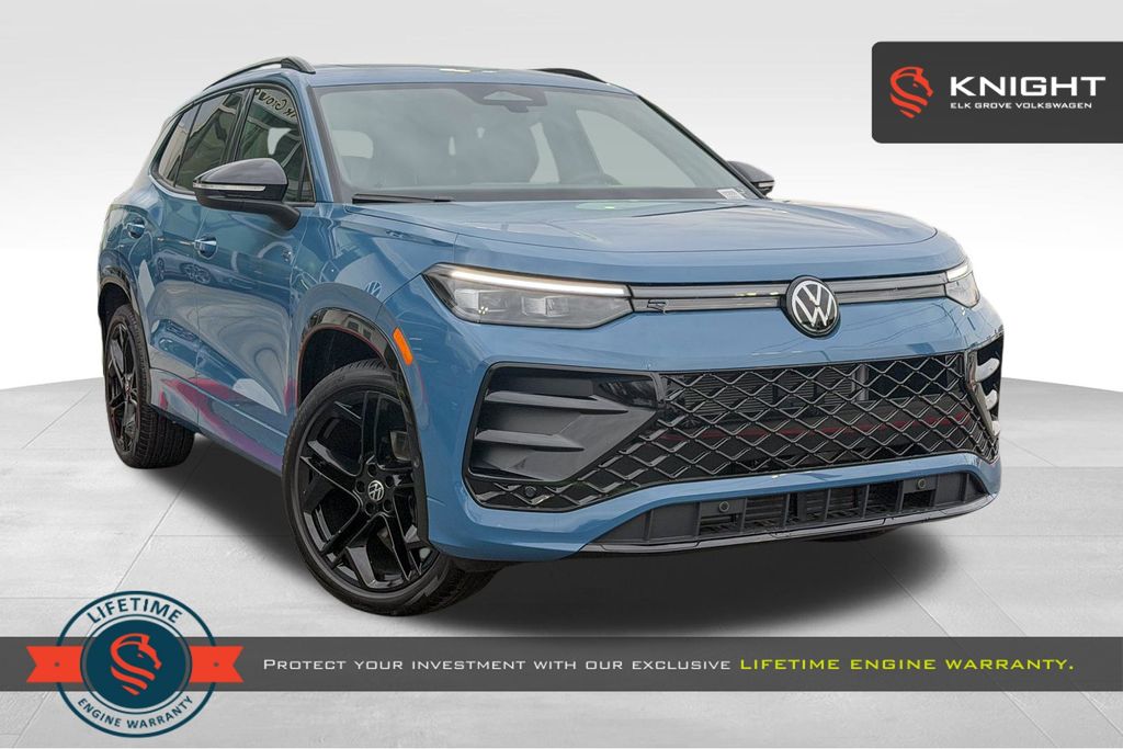 2026 Volkswagen Tiguan SE R-LINE BLACK's photo