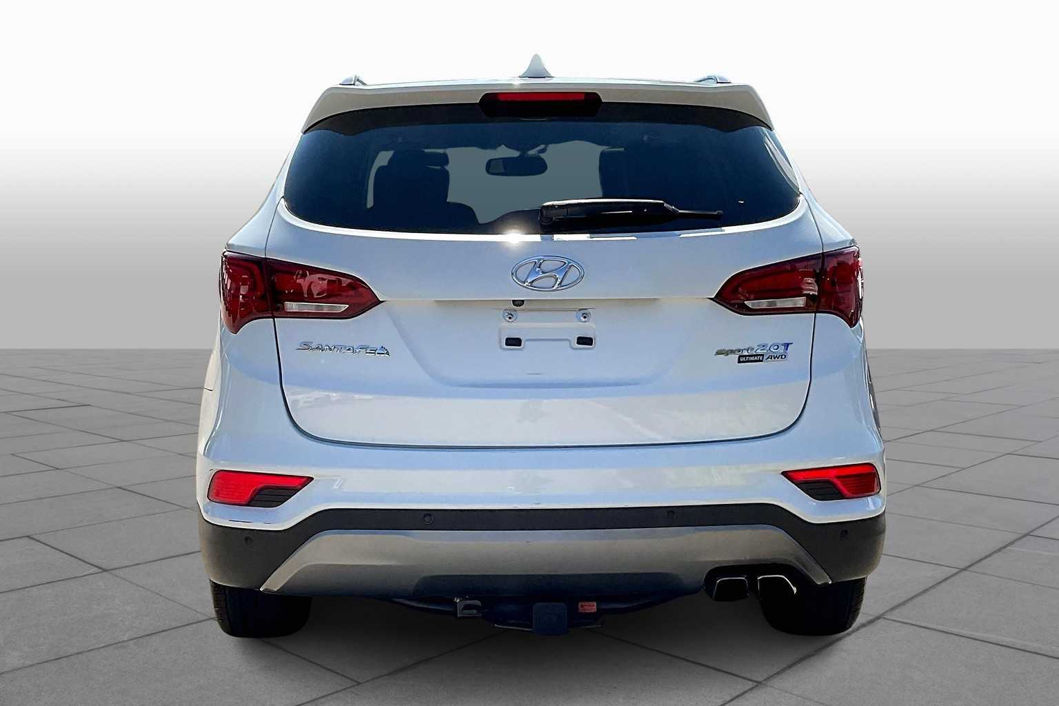 2018 Hyundai Santa Fe Sport 2.0T Ultimate photo 4
