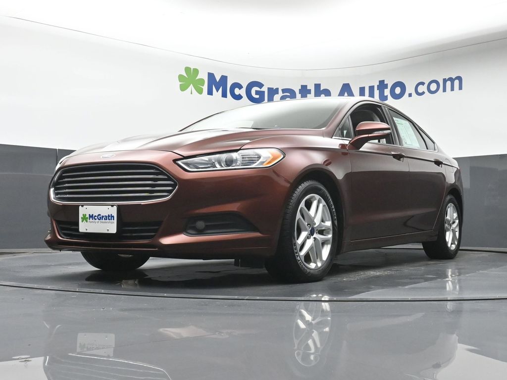 2015 Ford Fusion SE photo 4