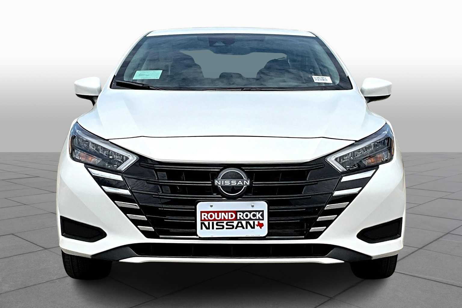 2025 Nissan Versa SV photo 3