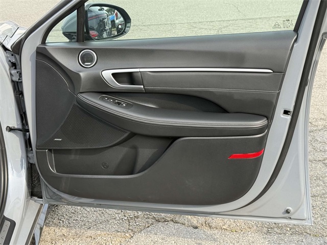 2025 Hyundai Sonata Hybrid Limited photo 14