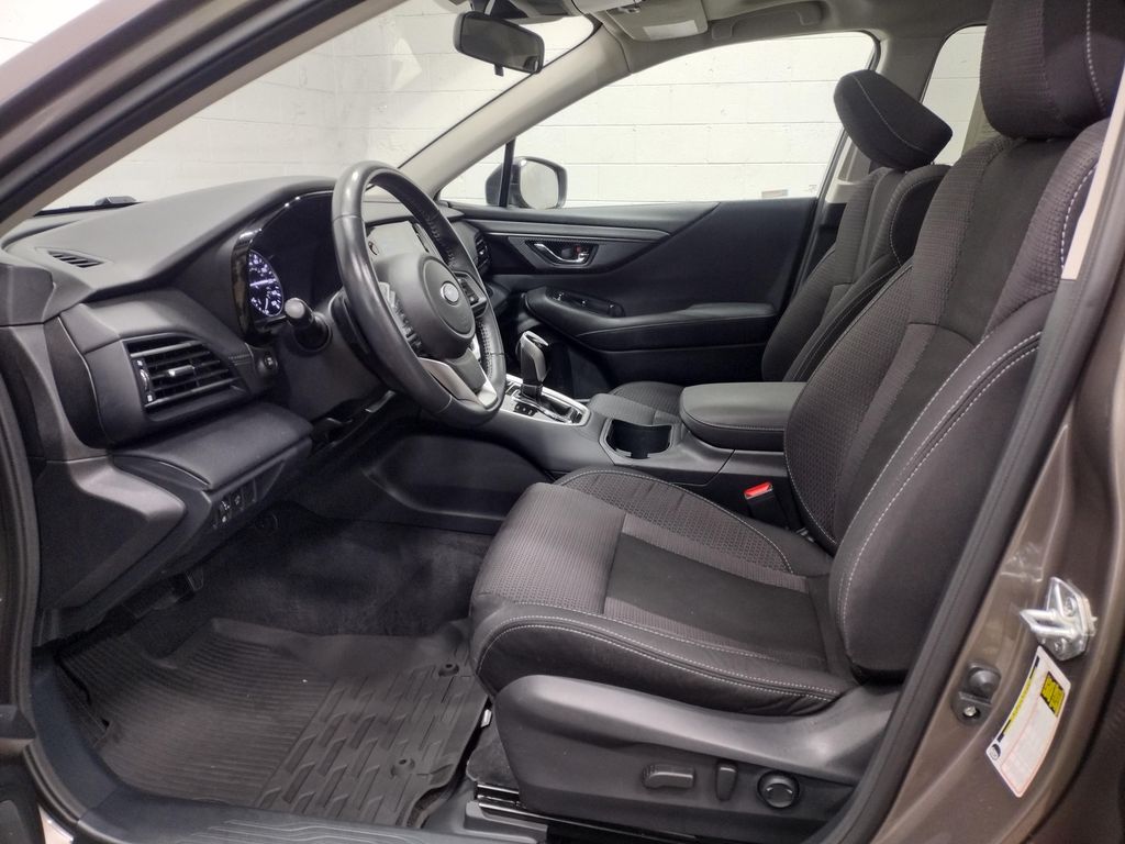 2023 Subaru Outback Premium photo 17
