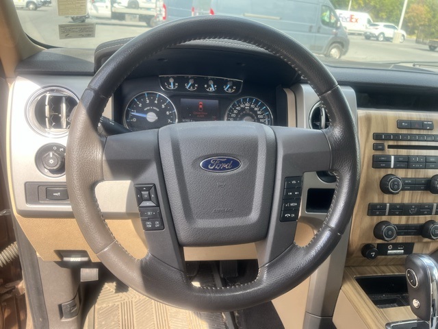 2011 Ford F-150 Lariat photo 15