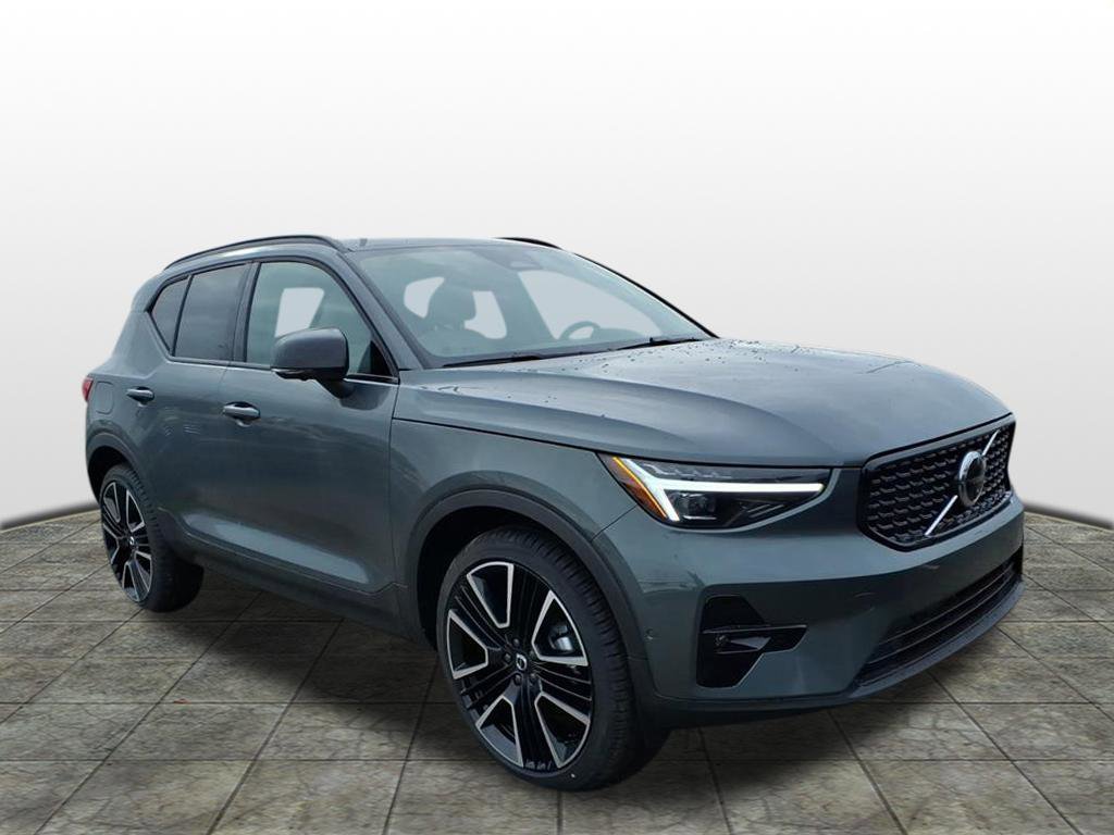 2026 Volvo XC40 Ultra's photo