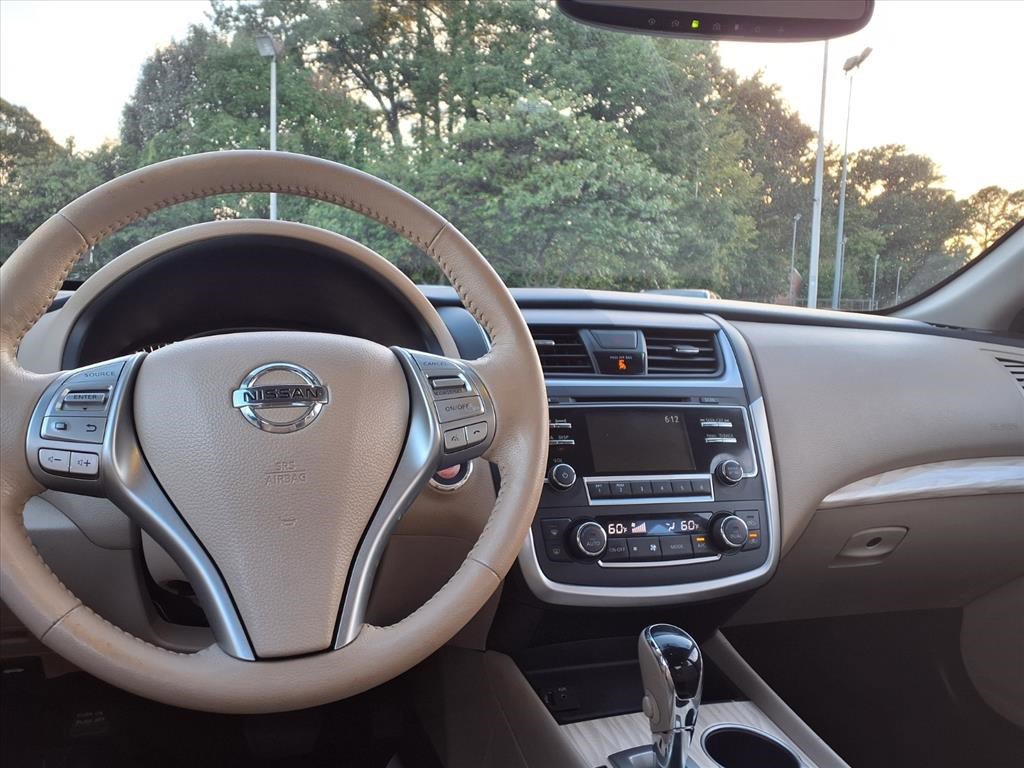 2016 Nissan Altima 2.5 SL photo 12