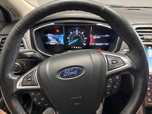 2018 Ford Fusion Hybrid Titanium photo 13