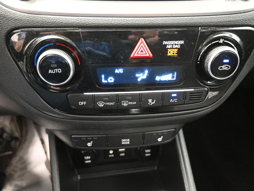 2021 Hyundai Accent Limited photo 4