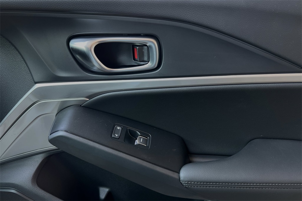 2025 Acura Integra Base photo 17
