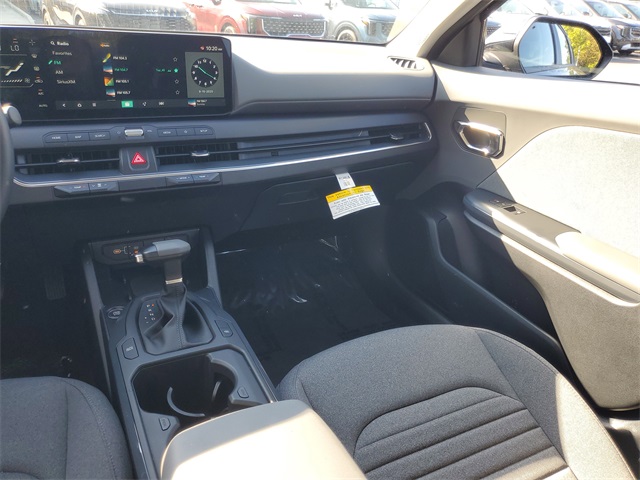 2025 Kia K4 EX photo 10