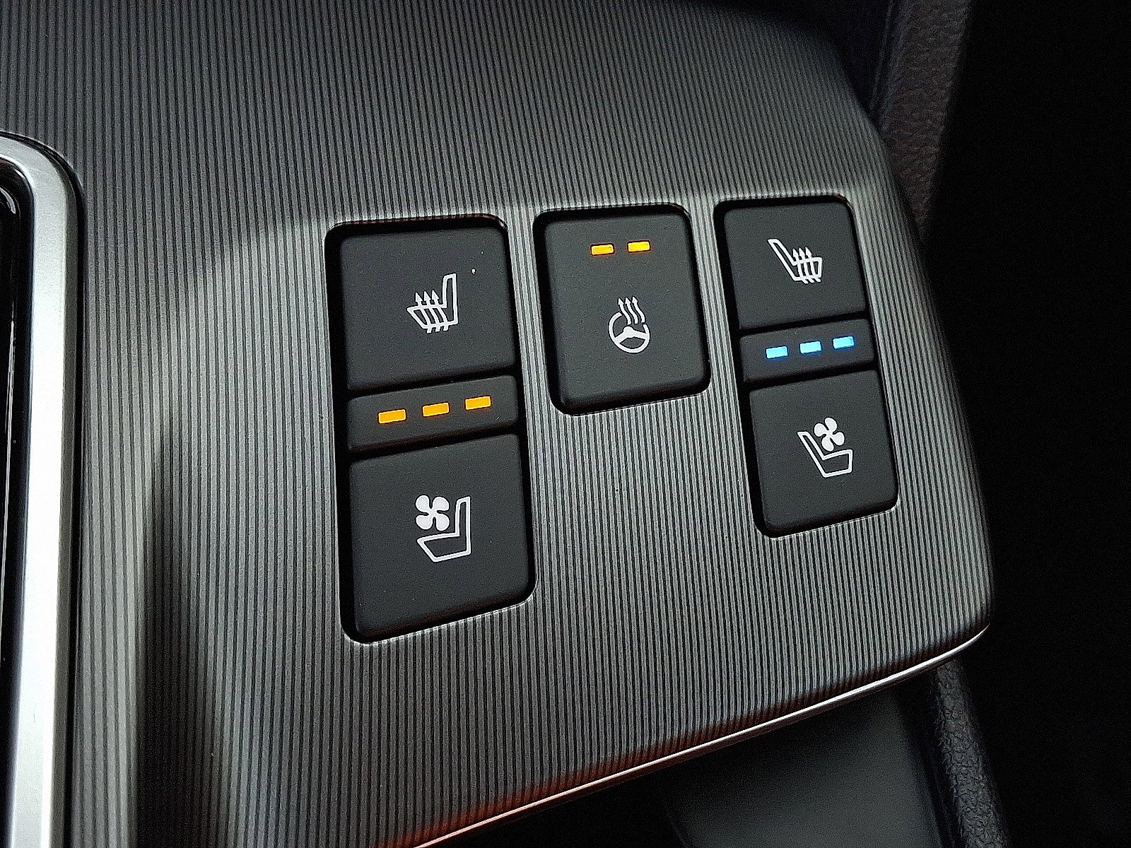 2026 Kia Sportage SX Prestige photo 16