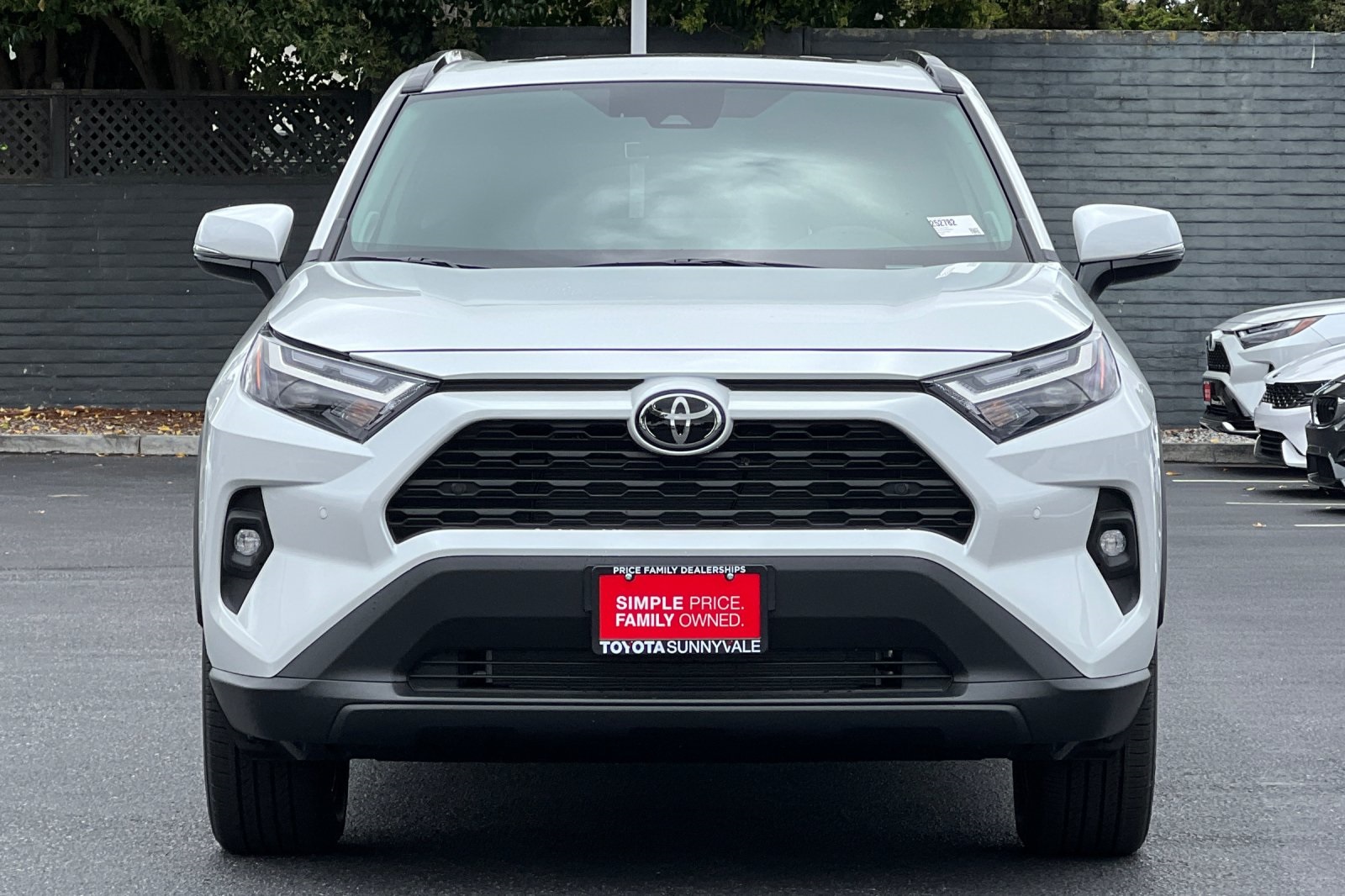 2025 Toyota RAV4 XLE Premium photo 9