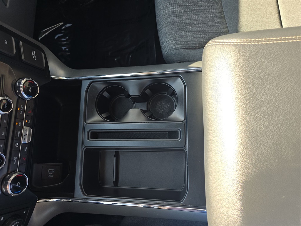 2022 Ford F-150 XLT photo 24