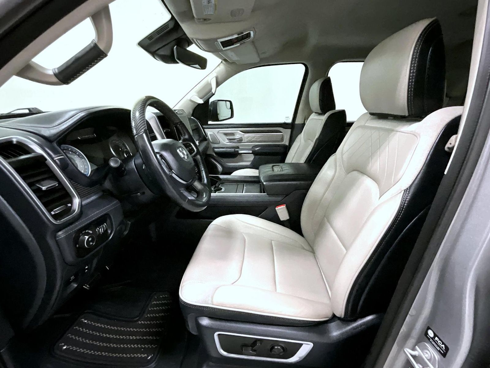 2022 Ram 1500 Limited photo 10