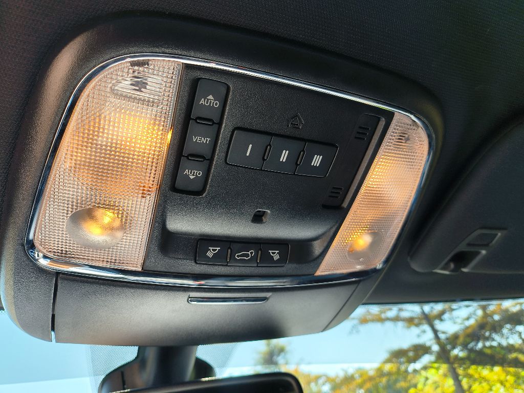 2021 Jeep Grand Cherokee Limited photo 24