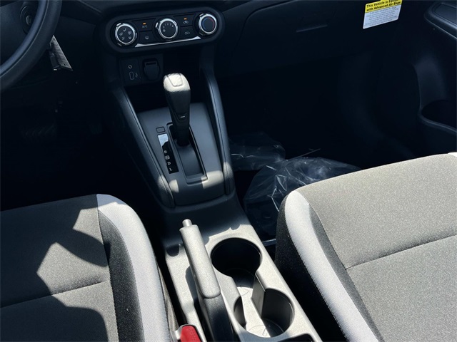 2025 Nissan Versa S photo 14