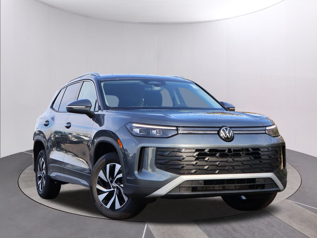 2026 Volkswagen Tiguan S's photo