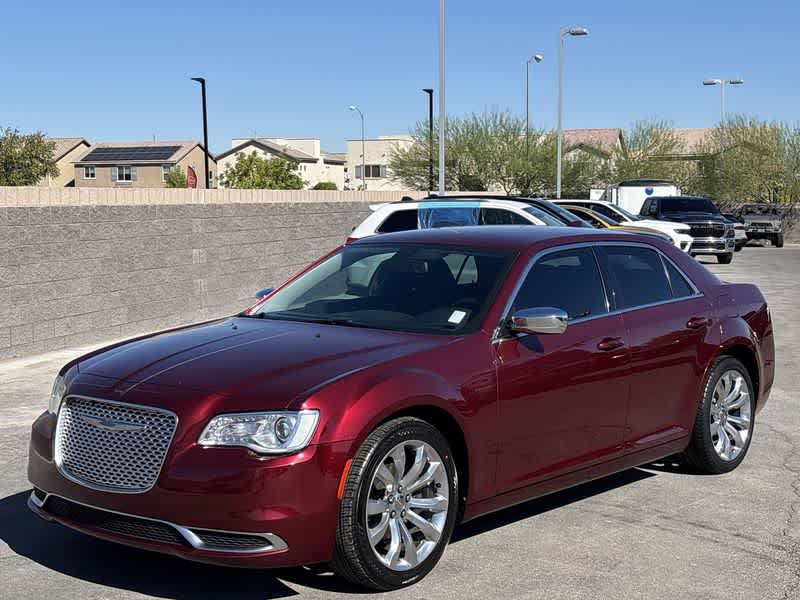 2020 Chrysler 300 Touring photo 4