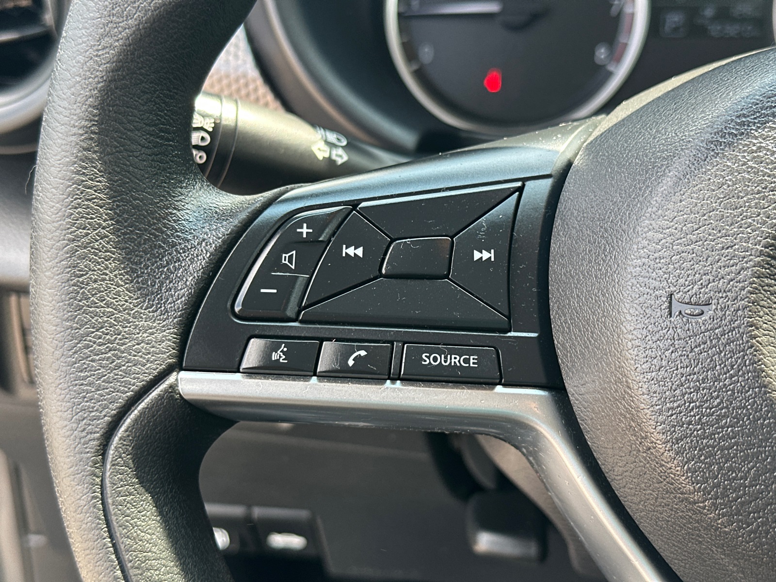 2020 Nissan Kicks S photo 22