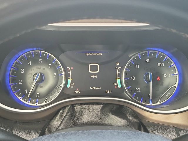 2018 Chrysler Pacifica Touring Plus photo 25
