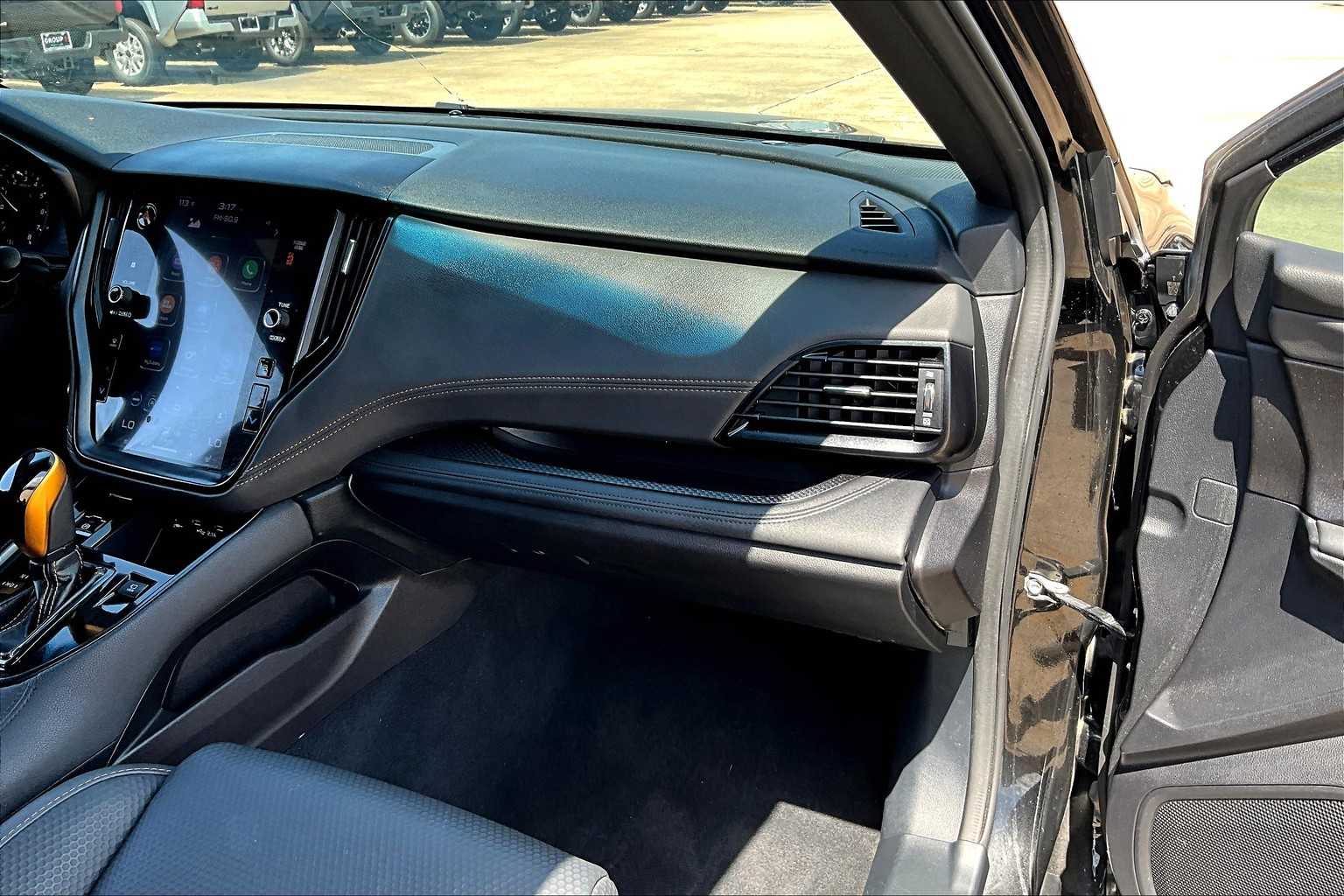 2022 Subaru Outback Wilderness photo 18