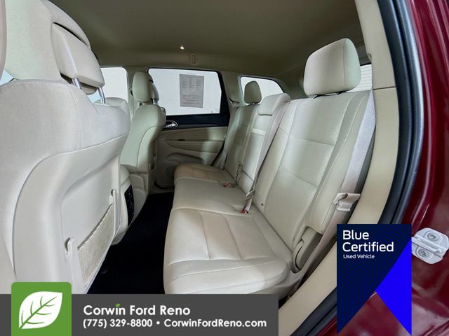 2018 Jeep Grand Cherokee Laredo photo 2