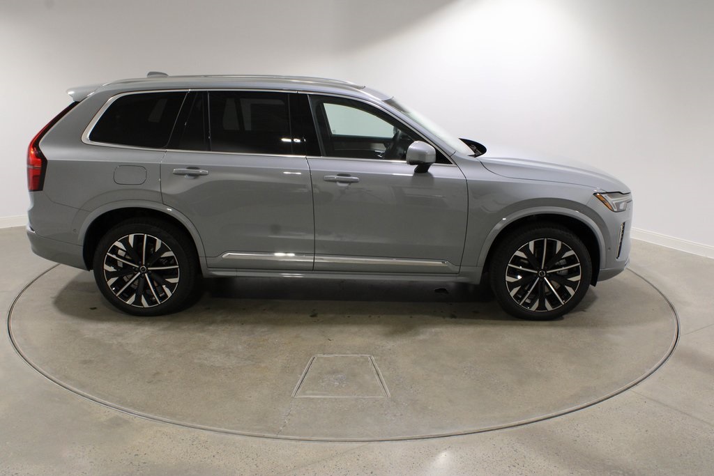 2026 Volvo XC90 T8 Plus photo 6