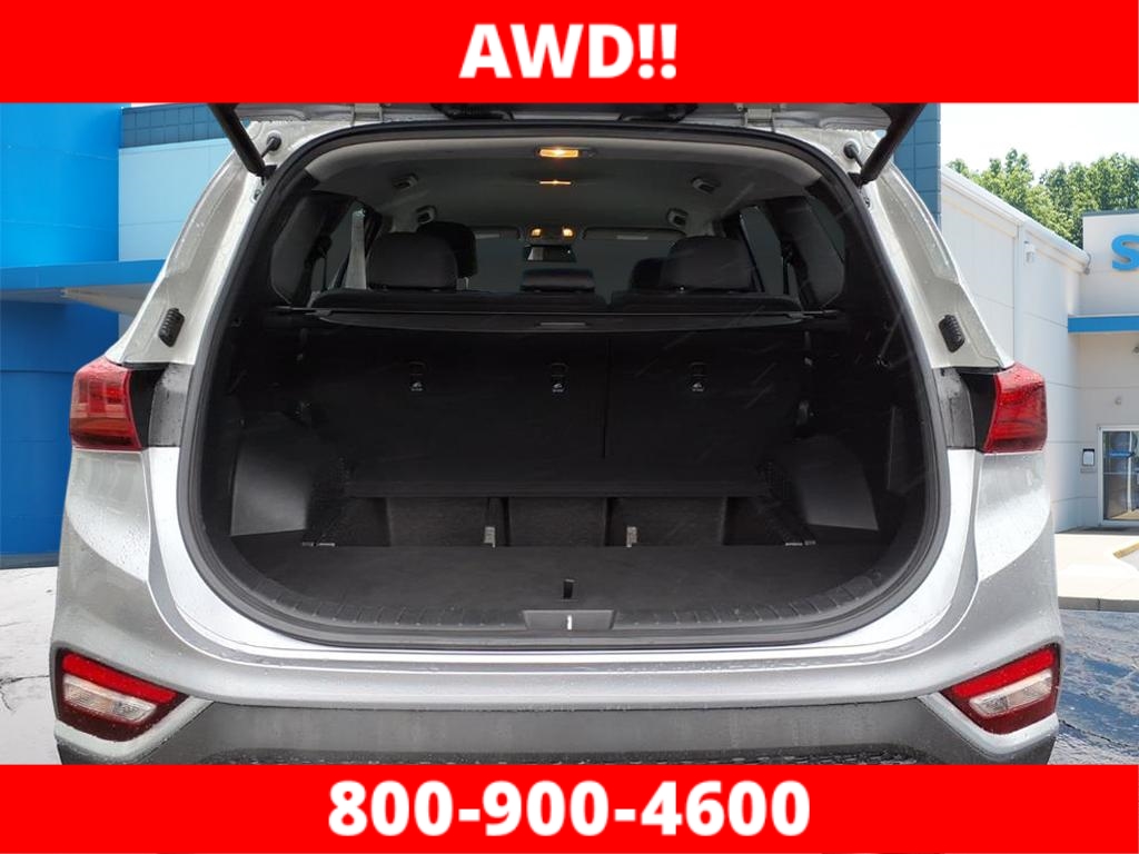 2020 Hyundai Santa Fe SEL photo 3