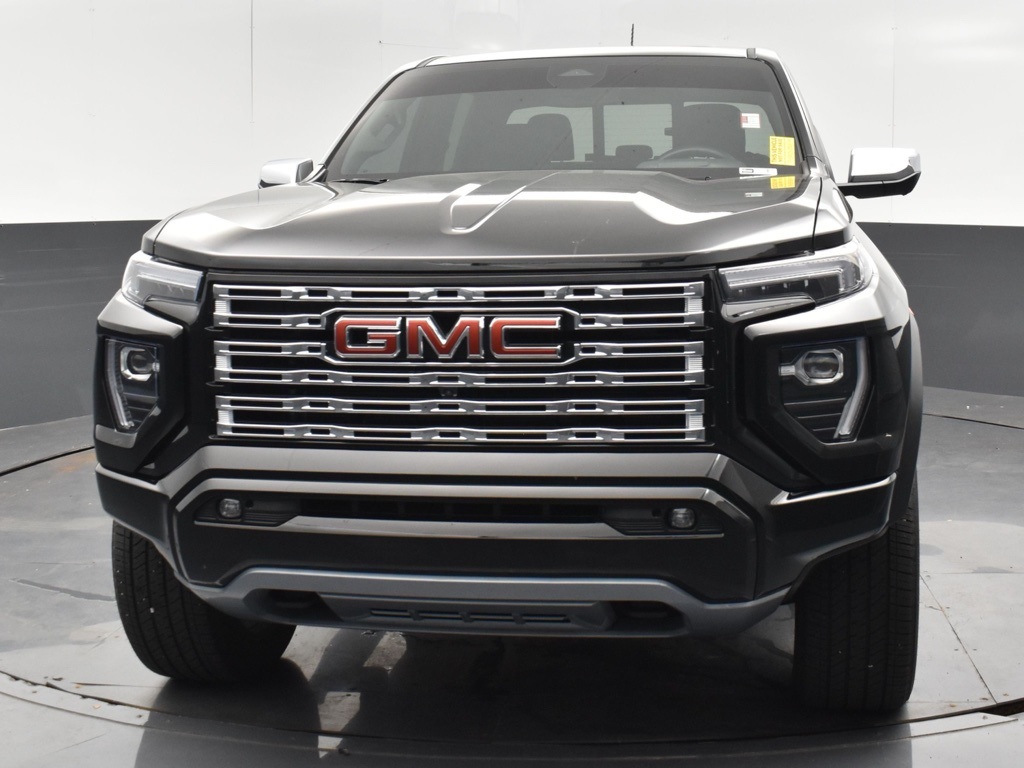 2024 Gmc Canyon Denali photo 13