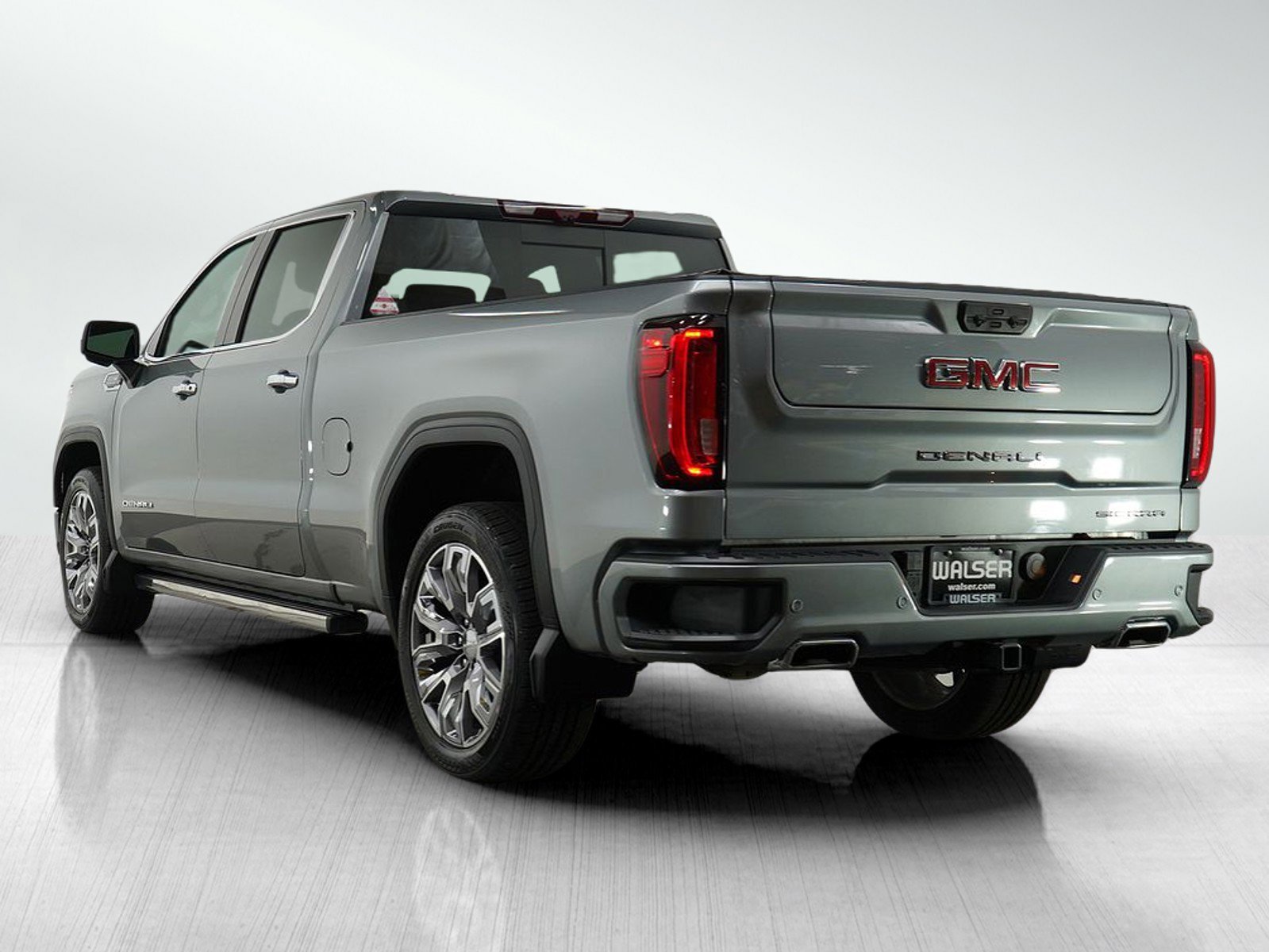2024 Gmc Sierra 1500 Denali photo 2