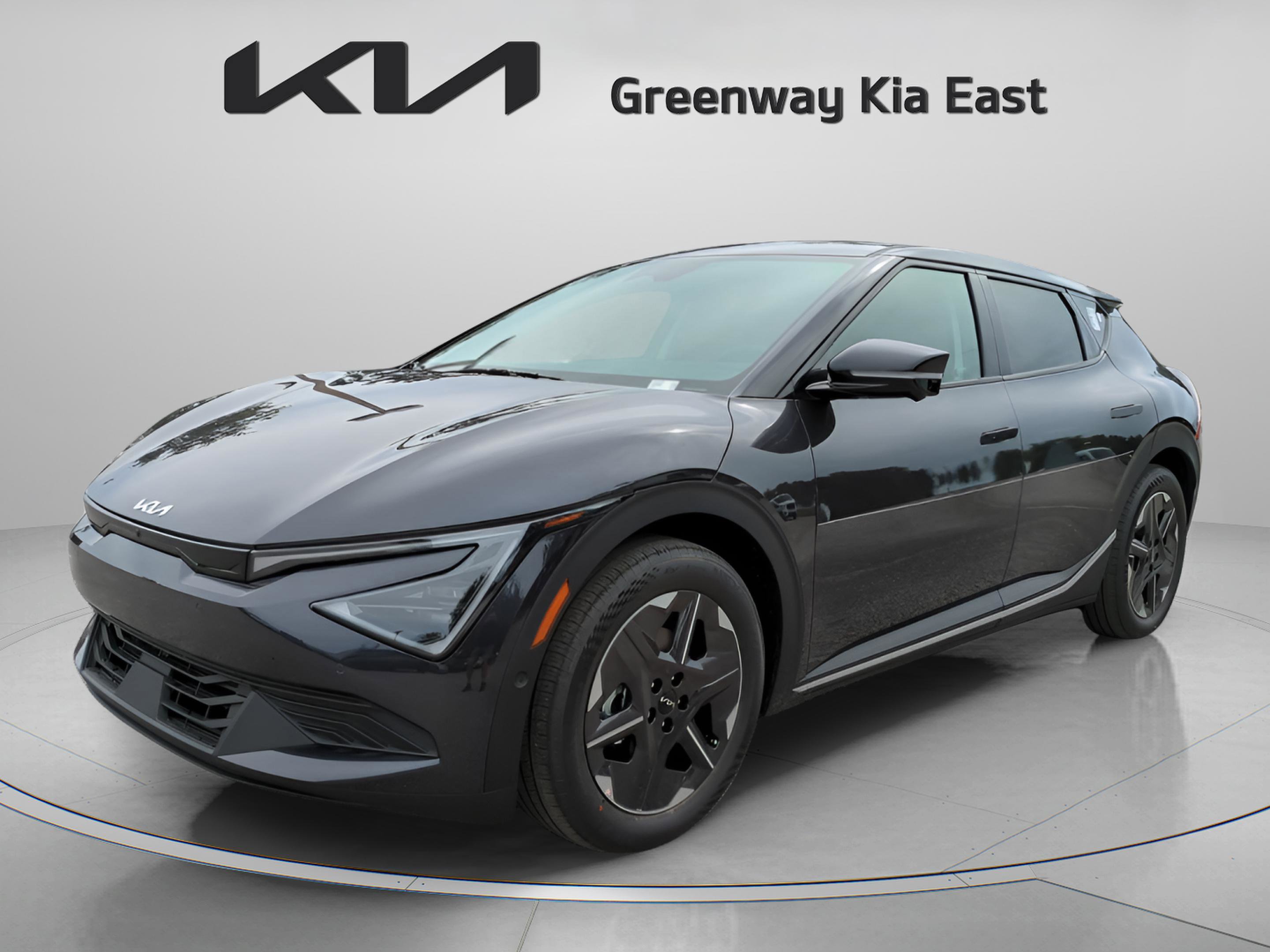 2025 Kia EV6 Light photo 3