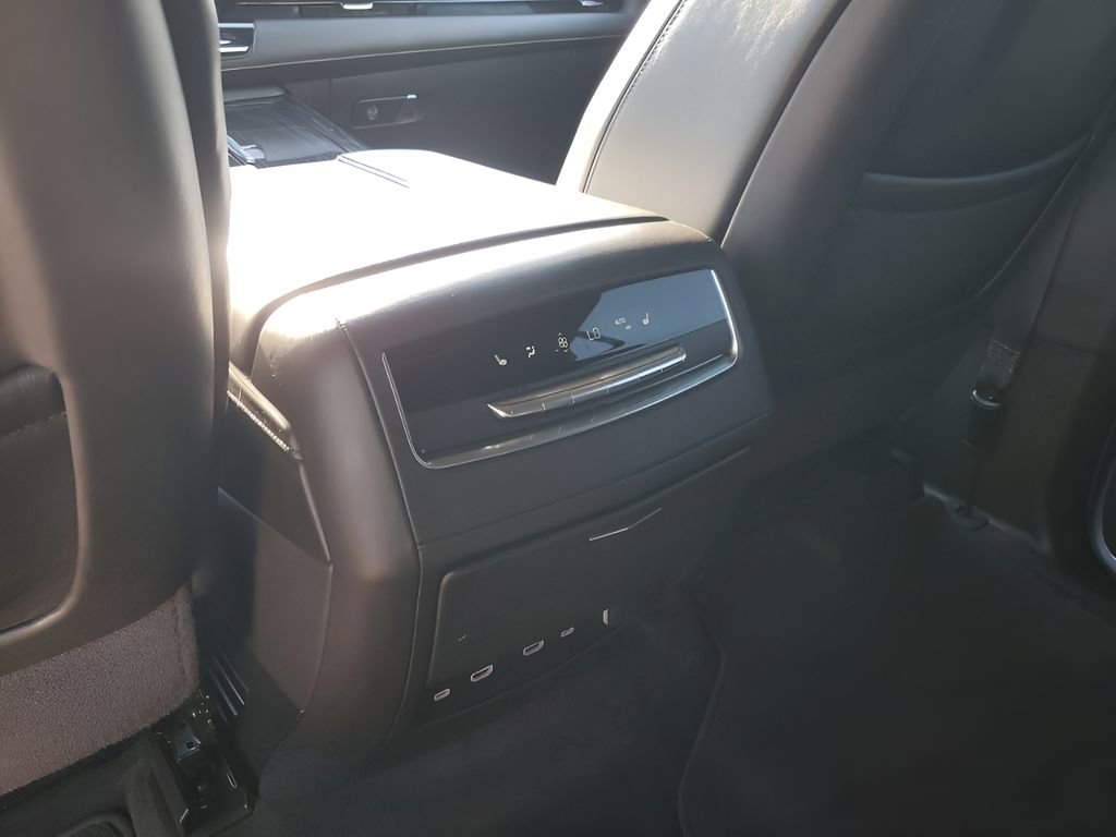 2023 Cadillac Escalade ESV V-Series photo 23