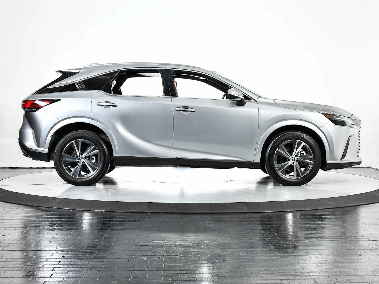 Image 7 of Pre-Owned 2024 Lexus RX Premium FWD Sport Utility