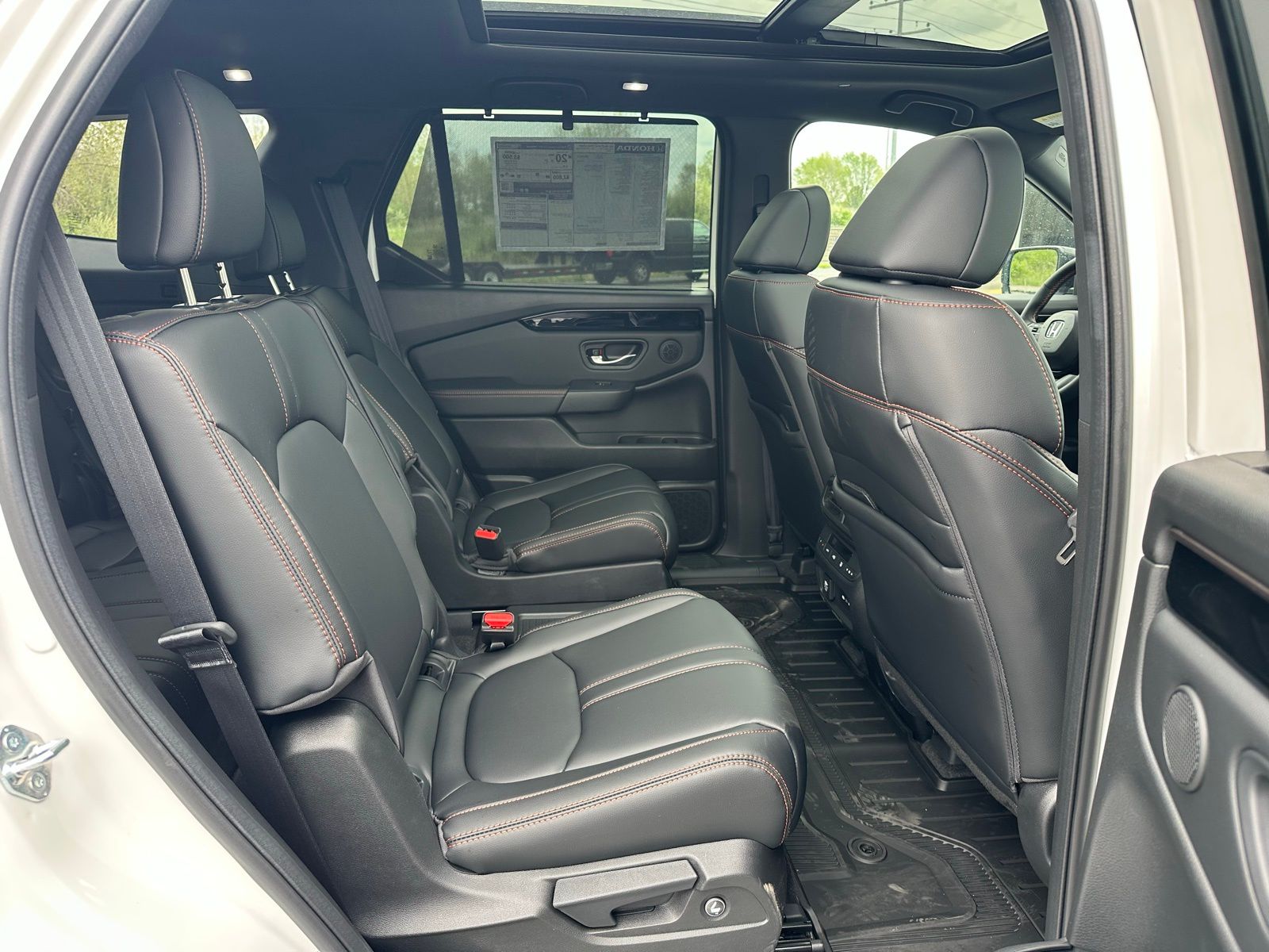 2025 Honda Pilot TrailSport photo 20