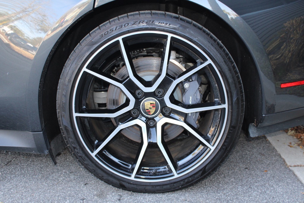 2023 Porsche Taycan S photo 11