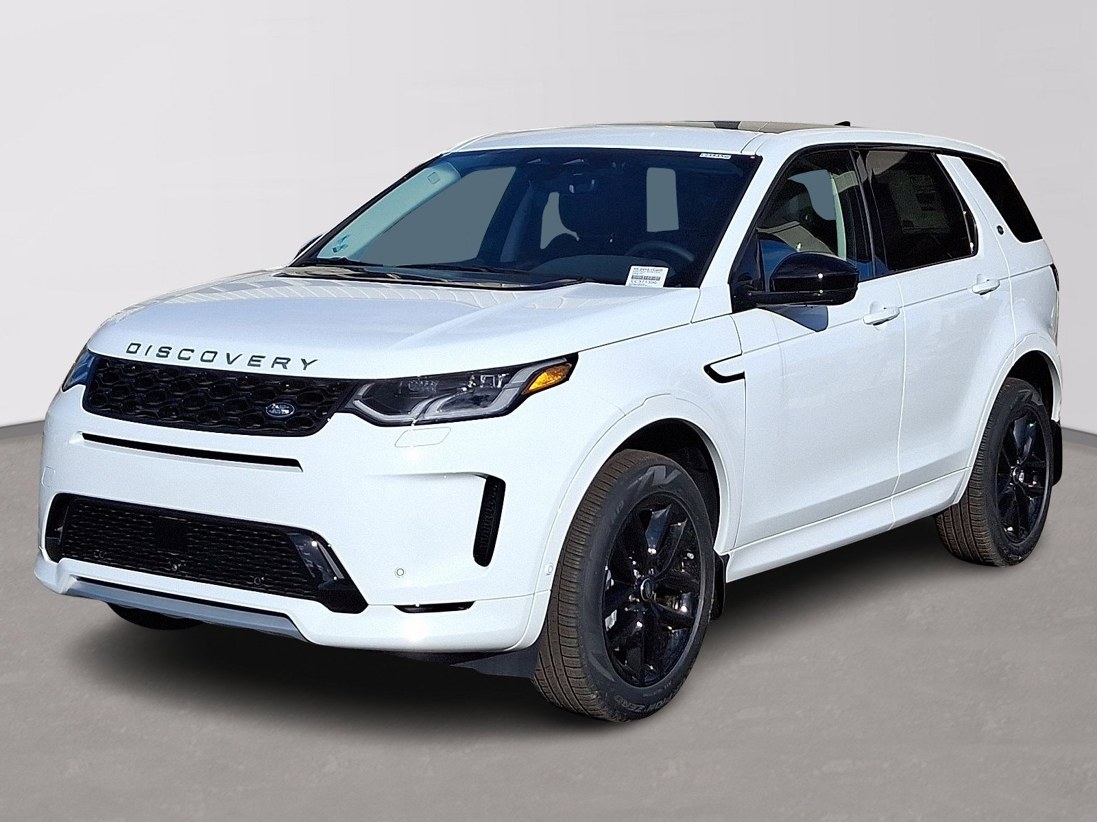 2025 Land Rover Discovery Sport S's photo