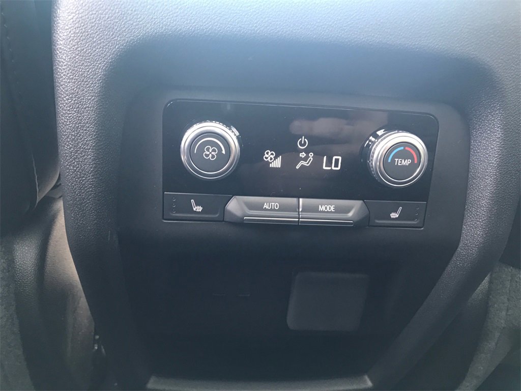 2026 Gmc Acadia Elevation Black Edition photo 23