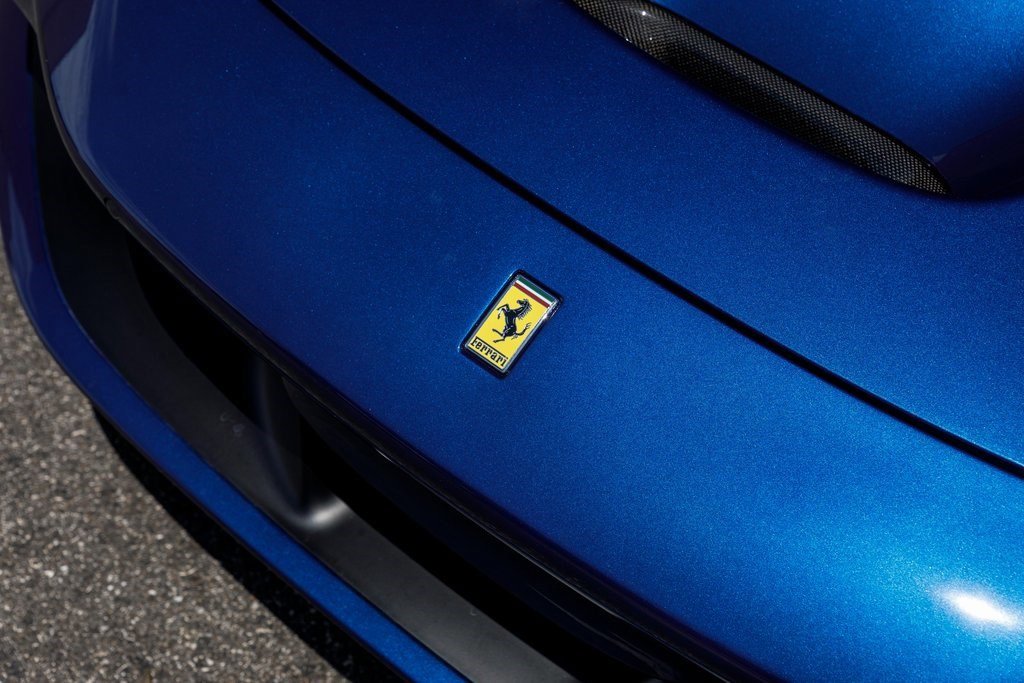 2022 Ferrari F8 Spider photo 9
