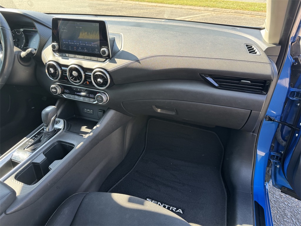 2022 Nissan Sentra SV photo 15